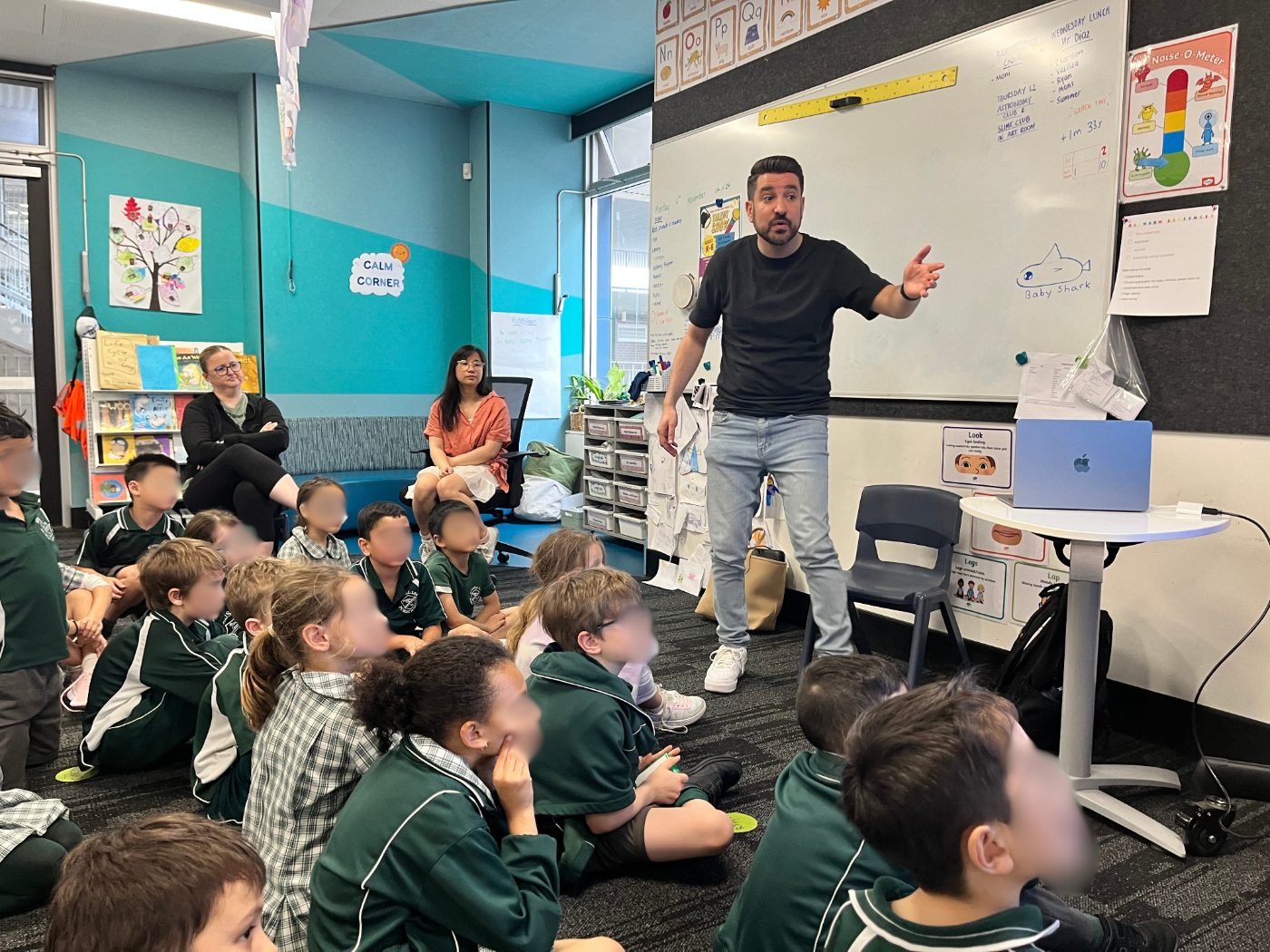 A Mighty Me facilitator teaching a class